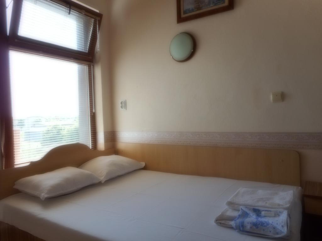Guest Rooms Ribarska Hizha Šabla Pokoj fotografie