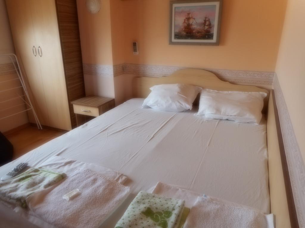 Guest Rooms Ribarska Hizha Šabla Pokoj fotografie